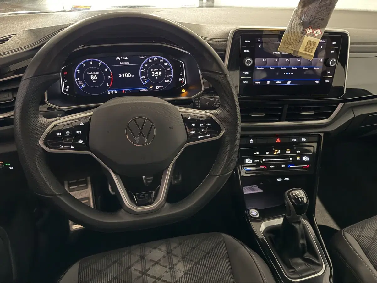 Volkswagen T-Roc usata a Genova (9)
