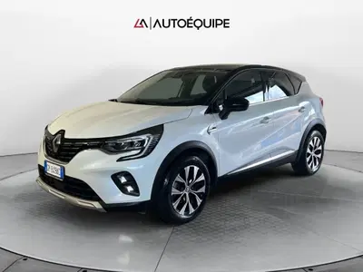 Renault Captur Mild Hybrid 140 CV Techno del 2023 usata a Marino