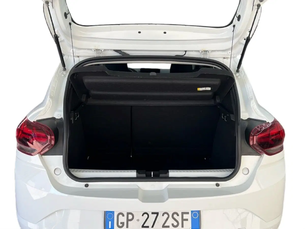 Dacia Sandero Streetway usata a Roma (10)