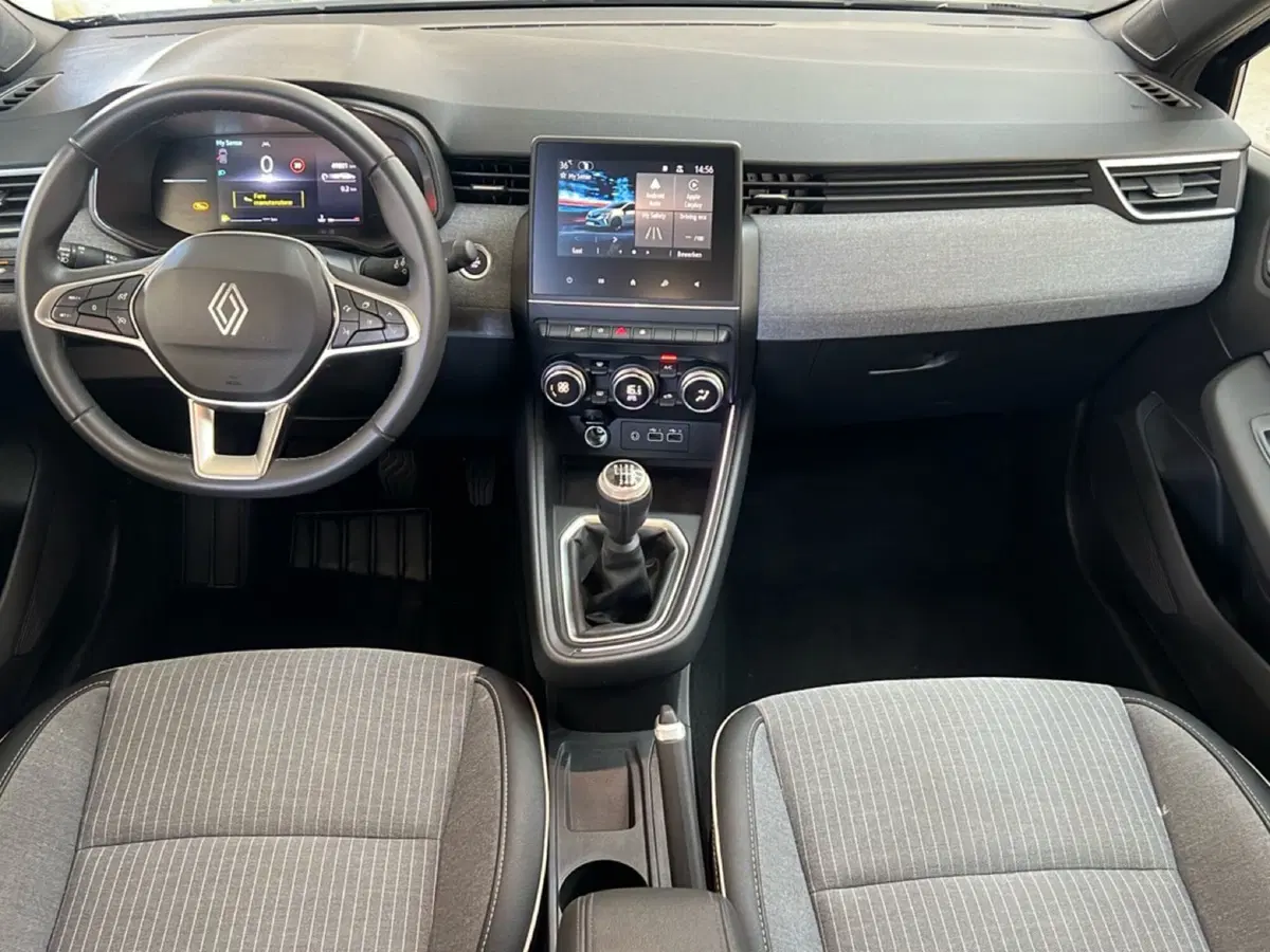 Renault Clio usata a Roma (11)