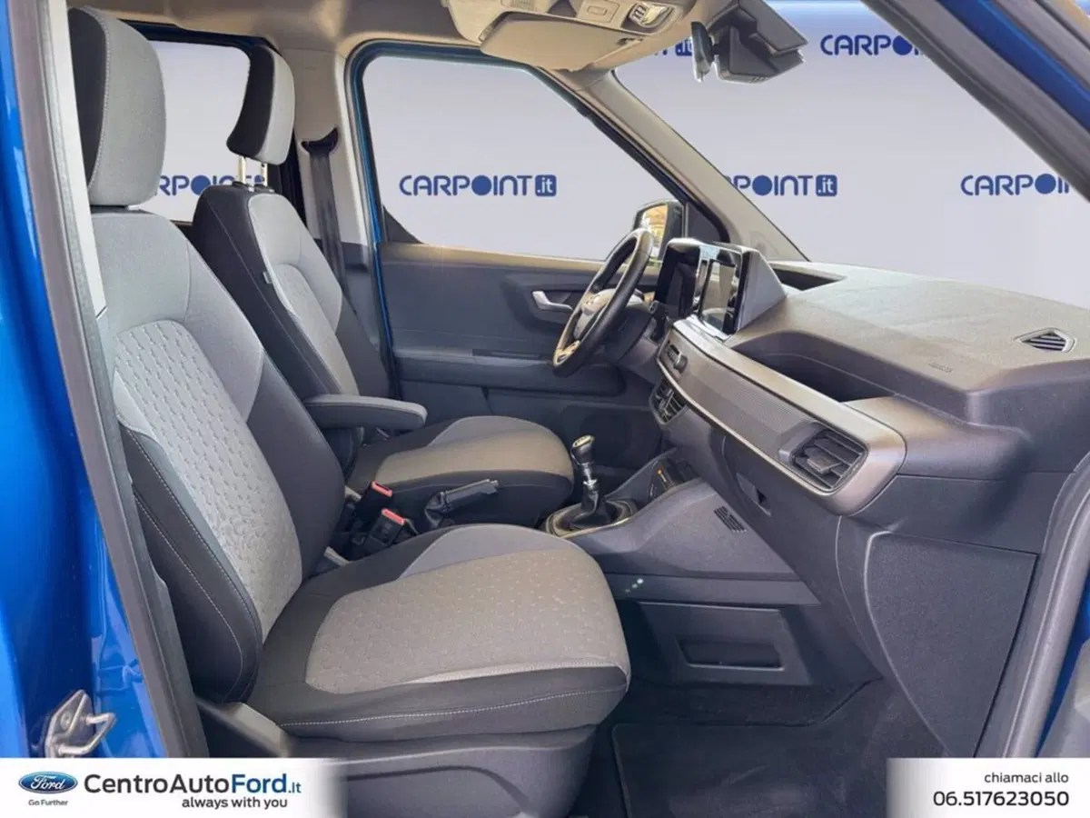 Ford Tourneo Courier usata a Roma (15)