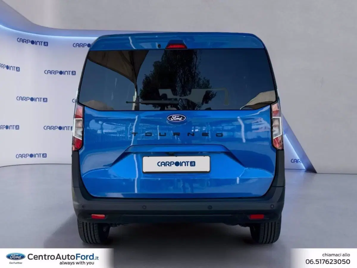 Ford Tourneo Courier usata a Roma (4)
