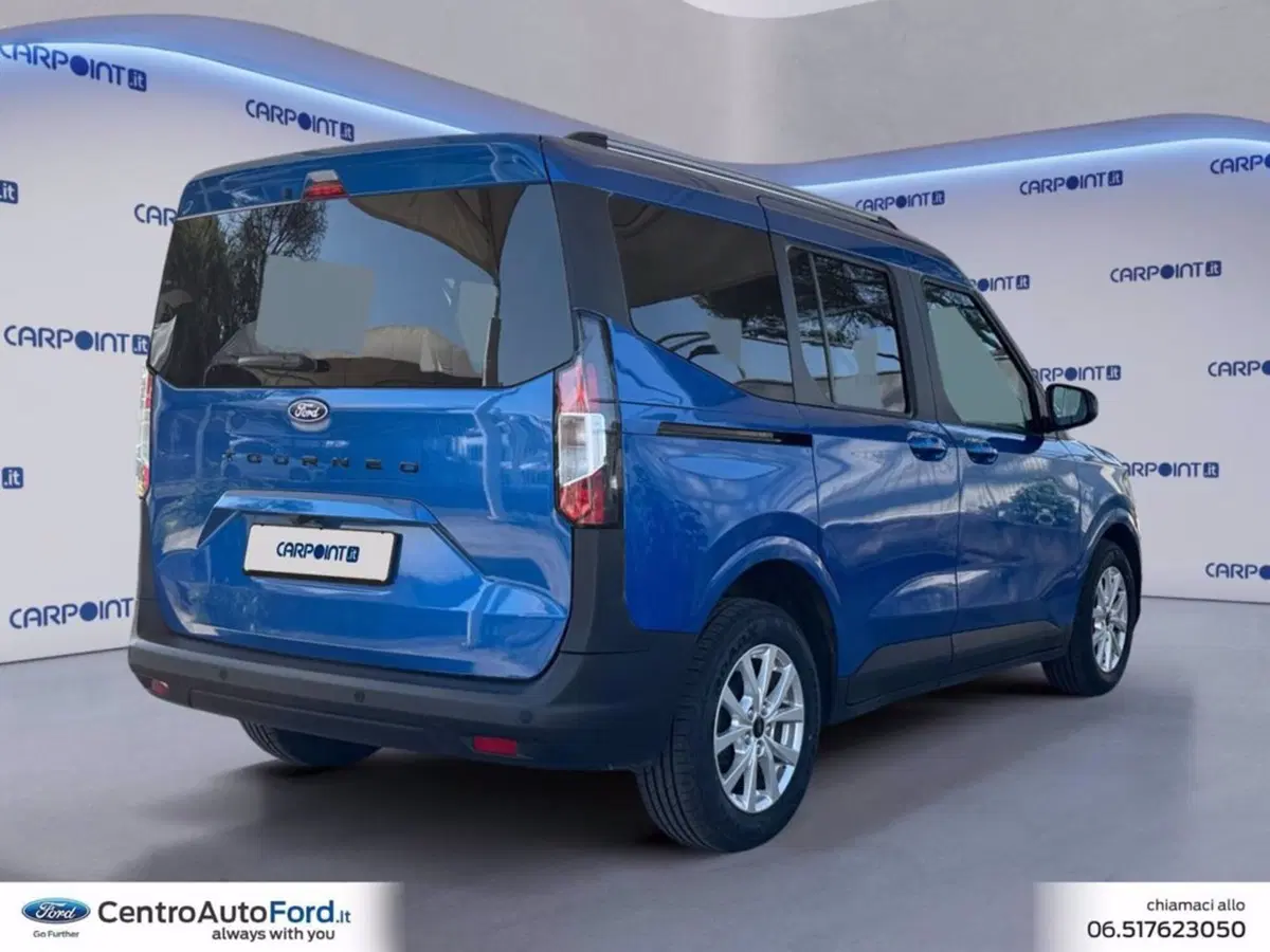 Ford Tourneo Courier usata a Roma (5)