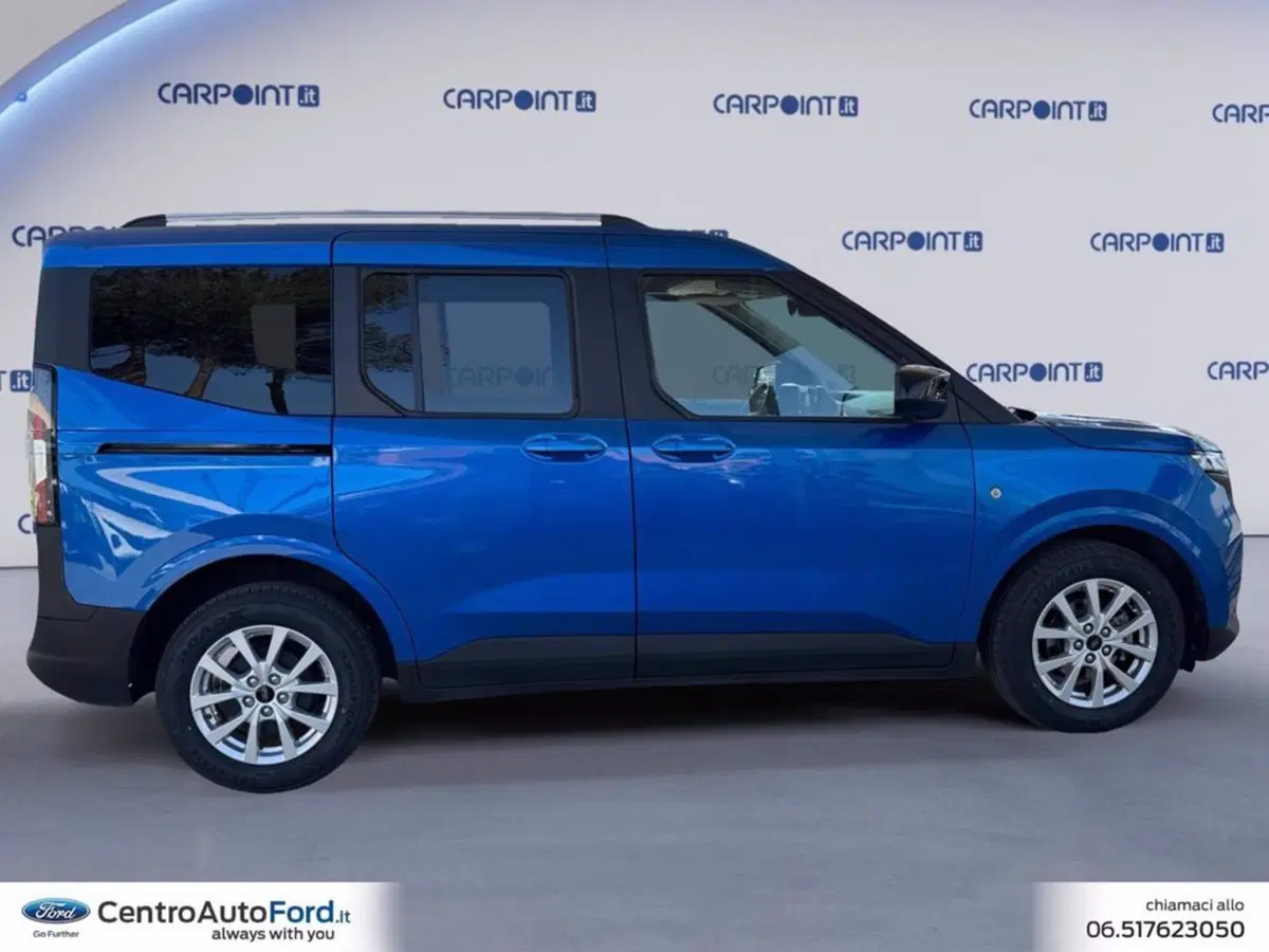 Ford Tourneo Courier usata a Roma (6)