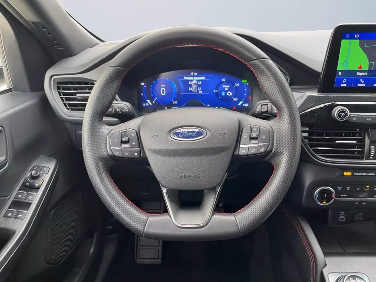 Ford Kuga usata a Milano (13)