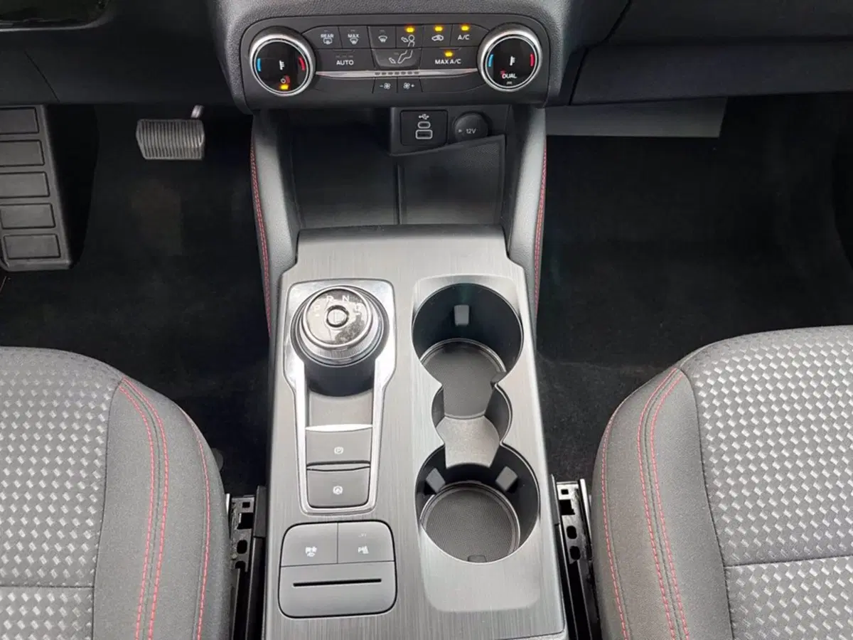 Ford Kuga usata a Milano (16)