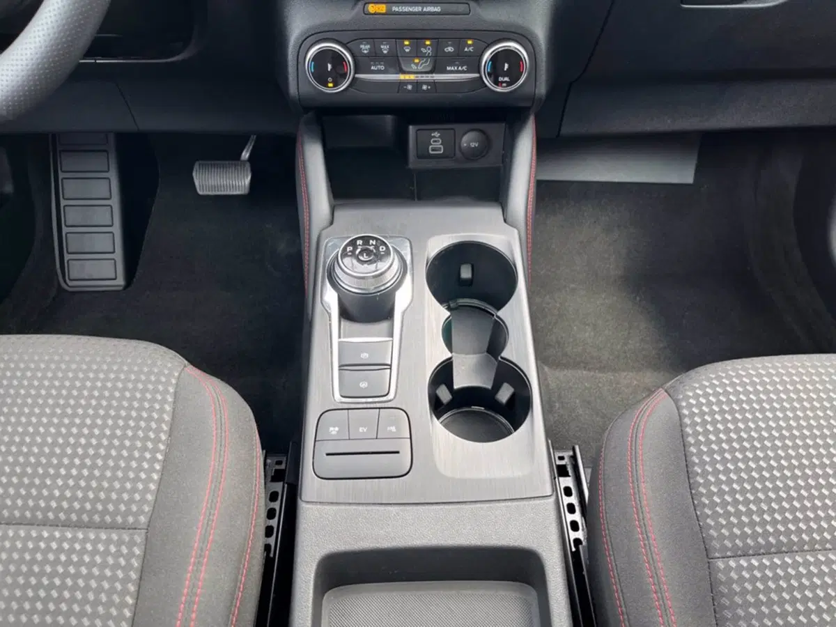 Ford Kuga usata a Milano (16)