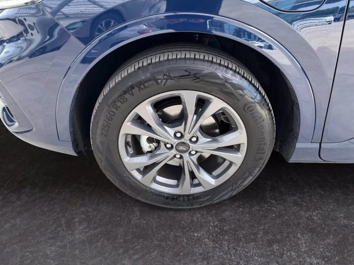 Ford Kuga usata a Milano (9)