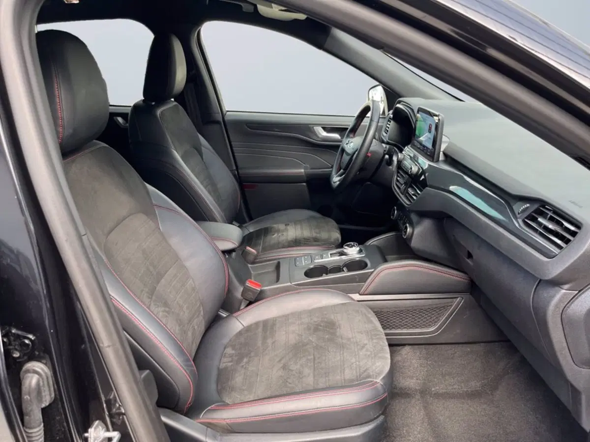 Ford Kuga usata a Milano (15)
