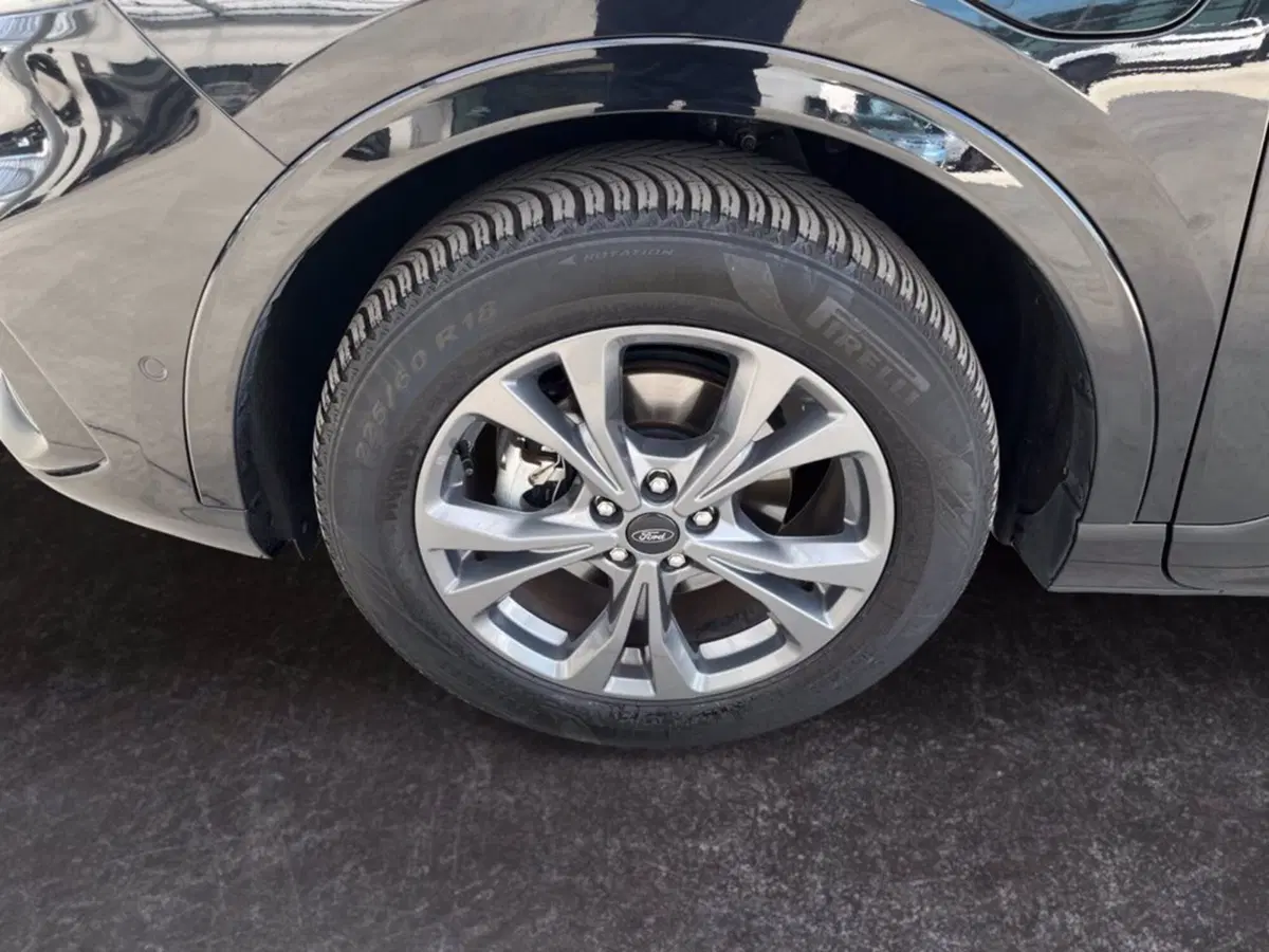 Ford Kuga usata a Milano (9)