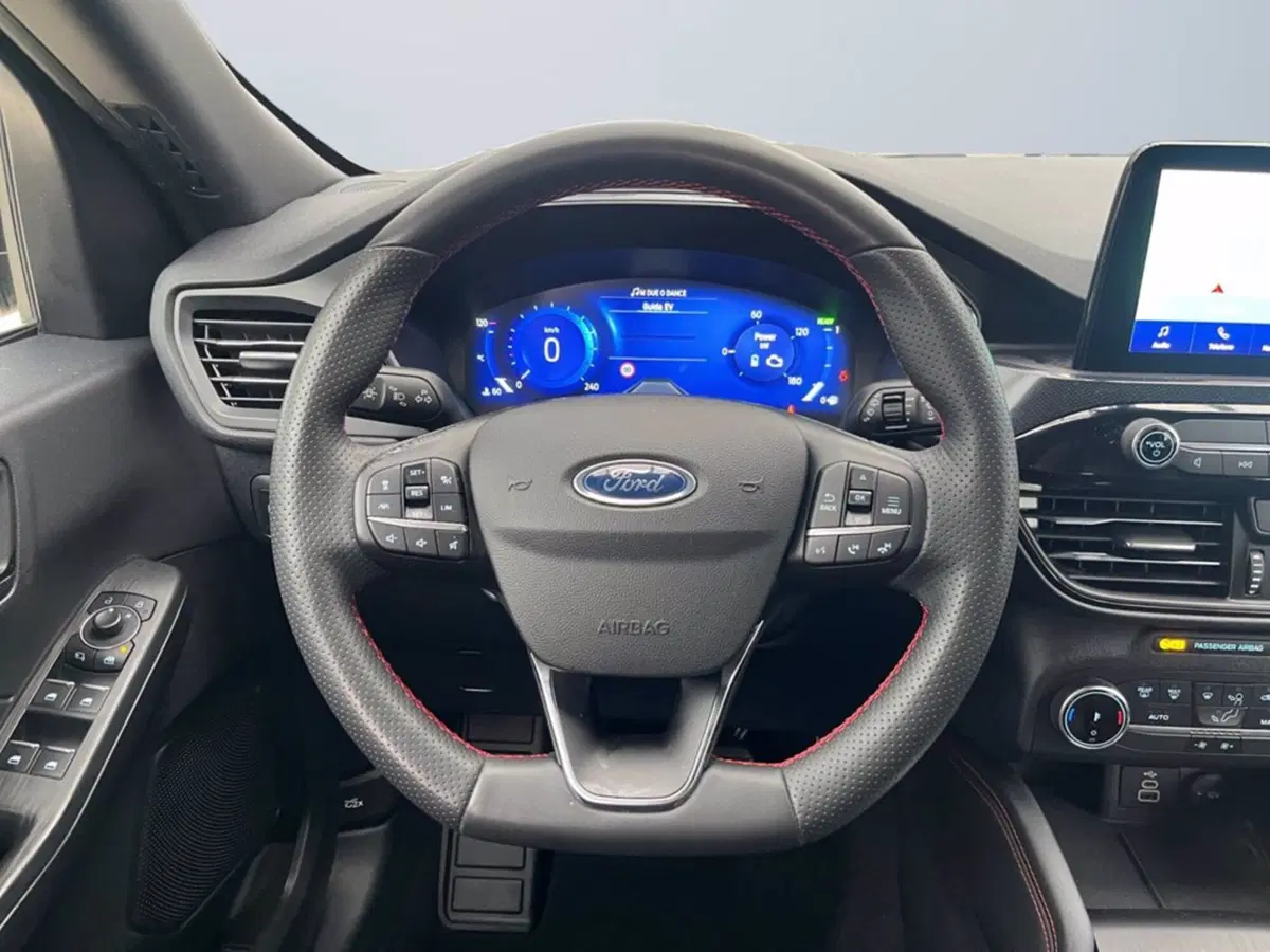Ford Kuga usata a Milano (13)