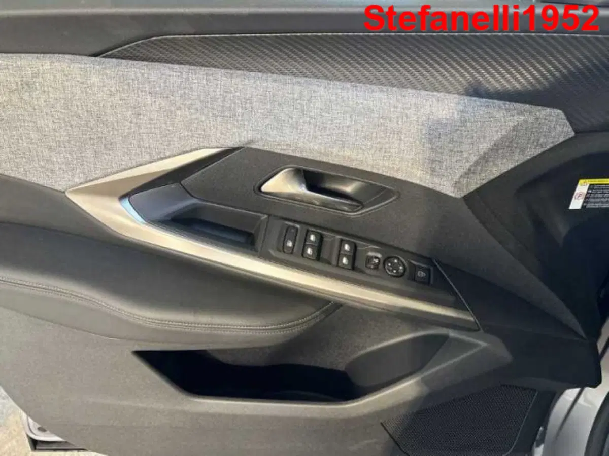 Peugeot 5008 nuova a Bologna (10)