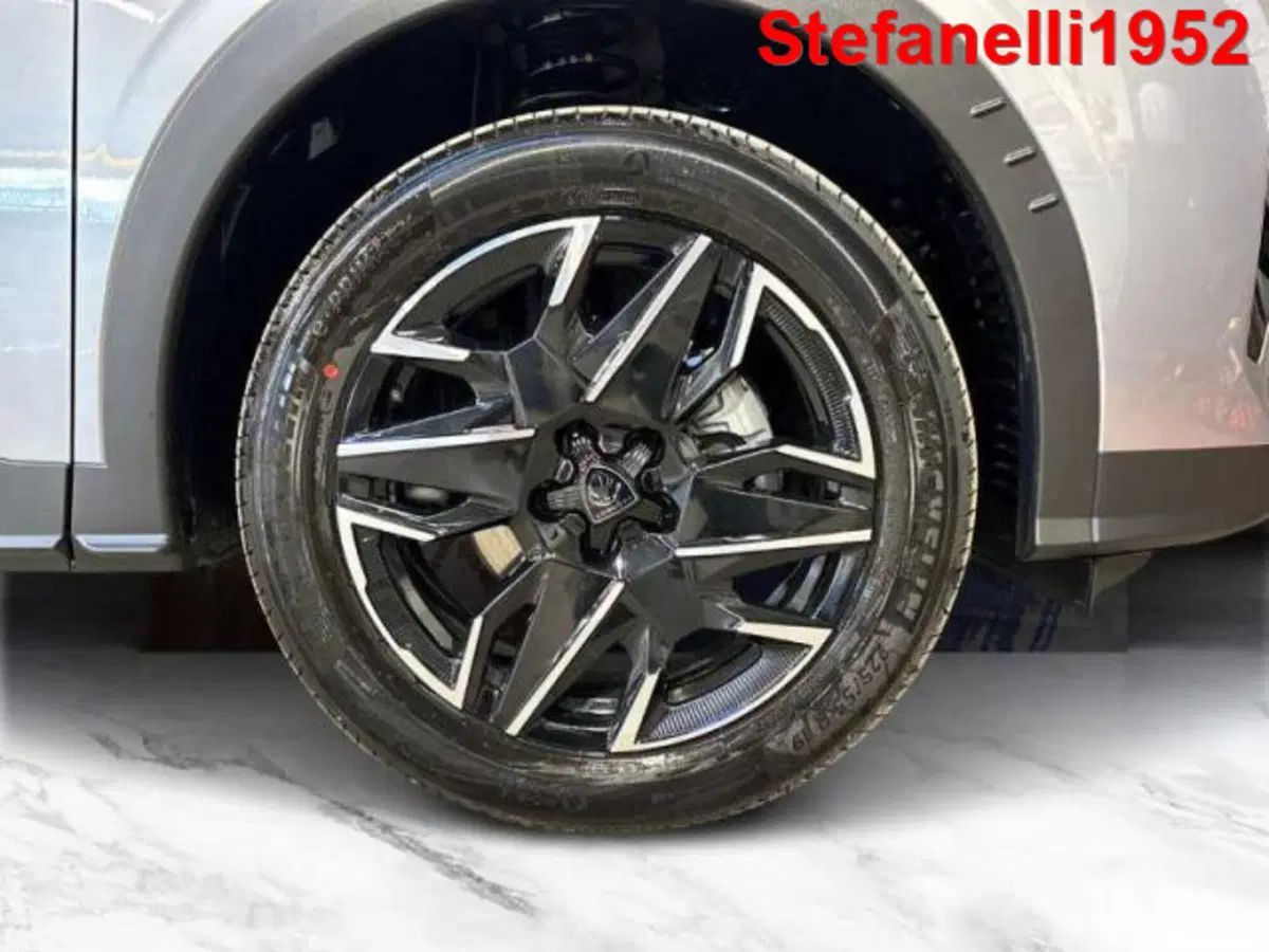 Peugeot 5008 nuova a Bologna (8)