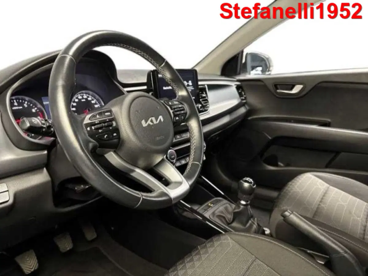 Kia Rio usata a Bologna (9)