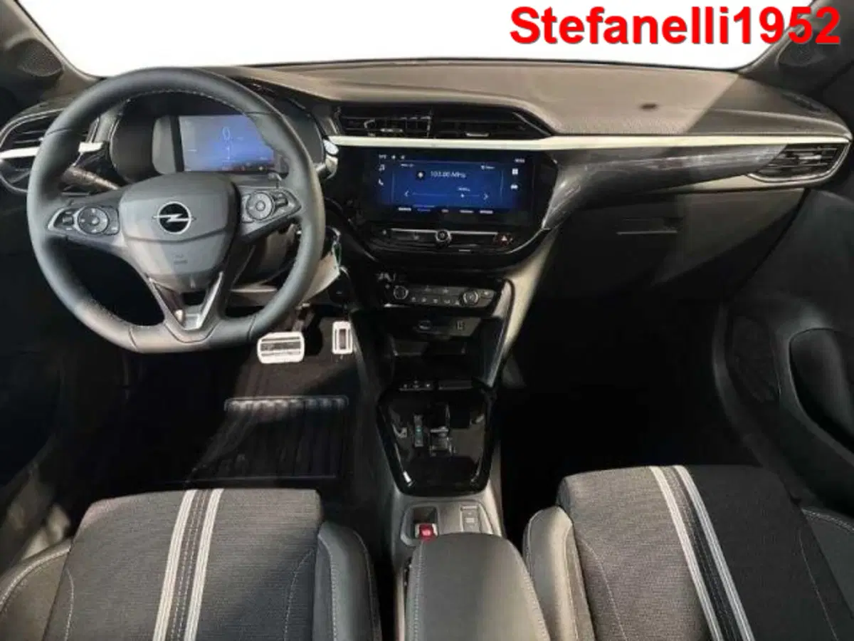Opel Corsa nuova a Bologna (13)