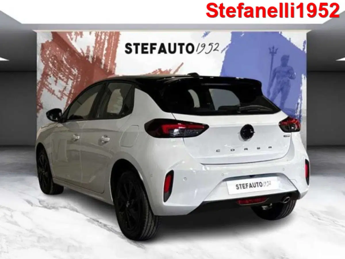 Opel Corsa nuova a Bologna (5)