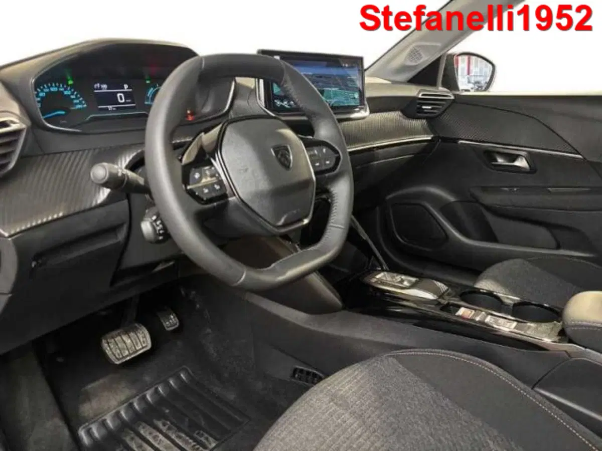 Peugeot 208 nuova a Bologna (11)