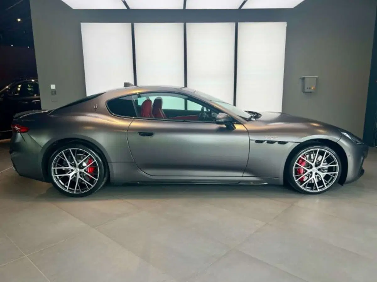 Maserati Granturismo usata a Torino (4)
