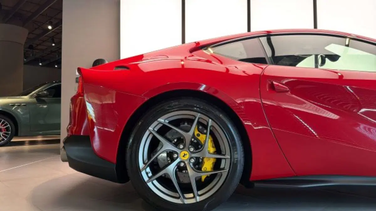 Ferrari 812 Coupé usata a Torino (11)