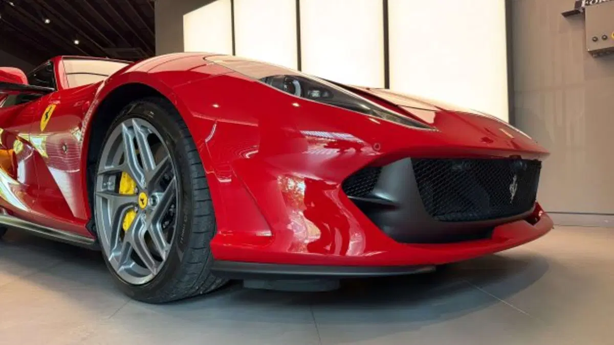Ferrari 812 Coupé usata a Torino (4)