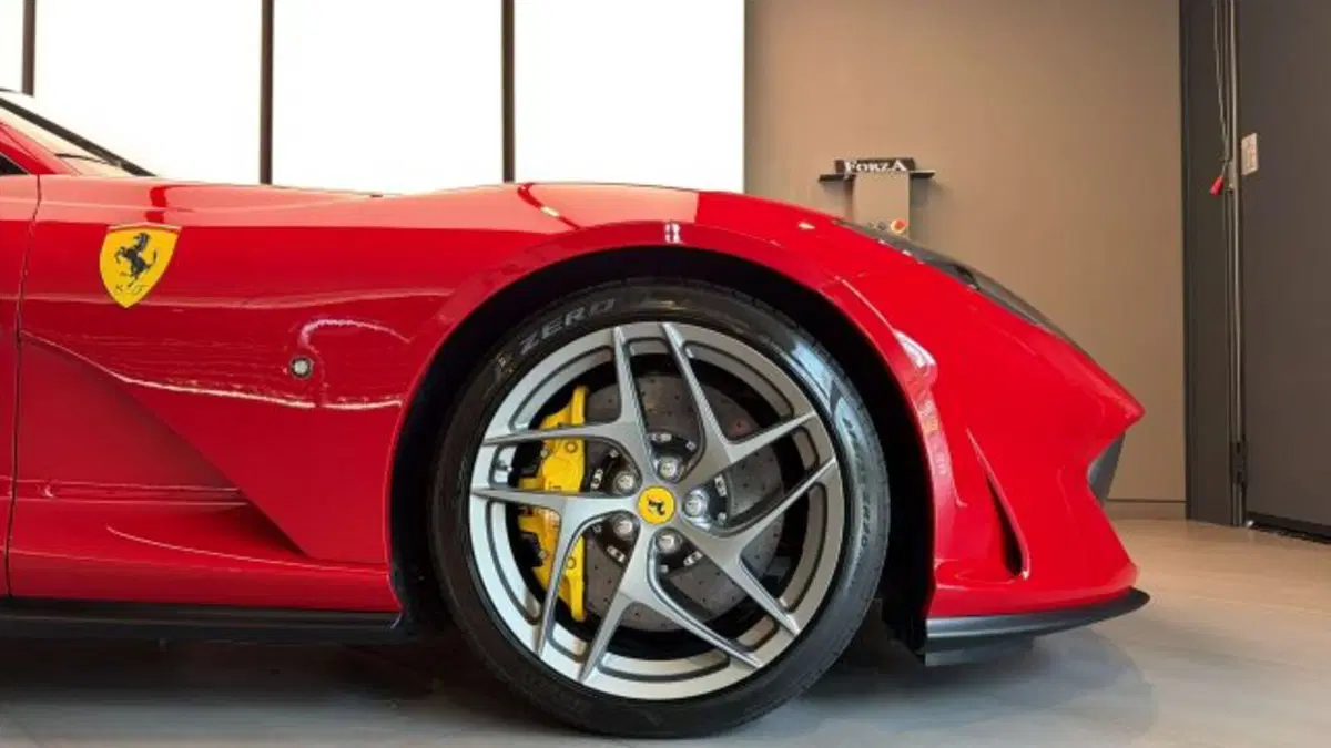 Ferrari 812 Coupé usata a Torino (5)