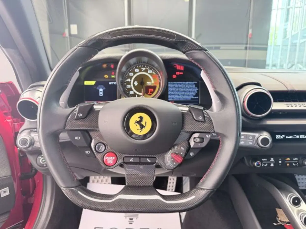 Ferrari 812 Coupé usata a Torino (8)
