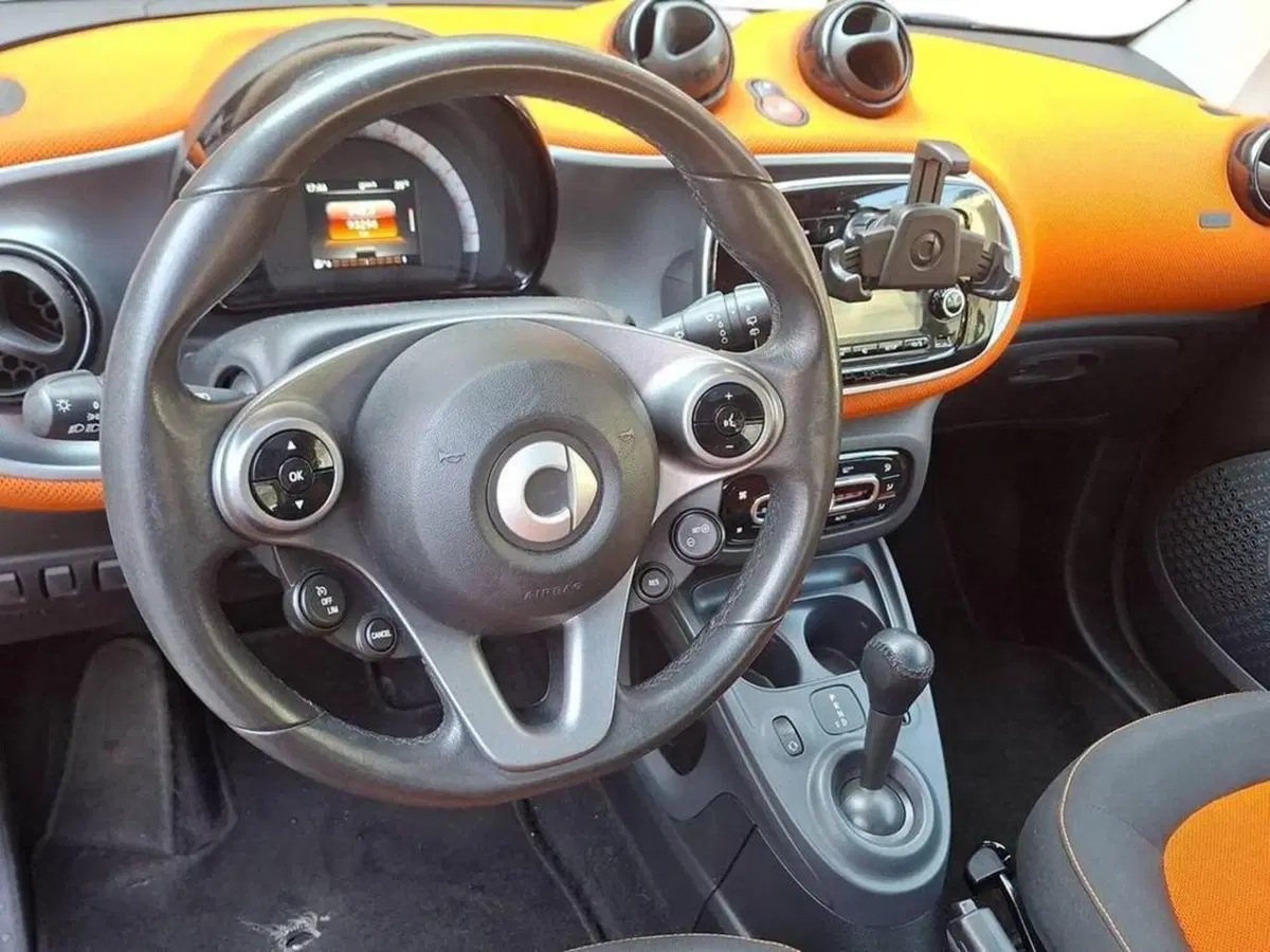 smart Fortwo usata a Torino (9)