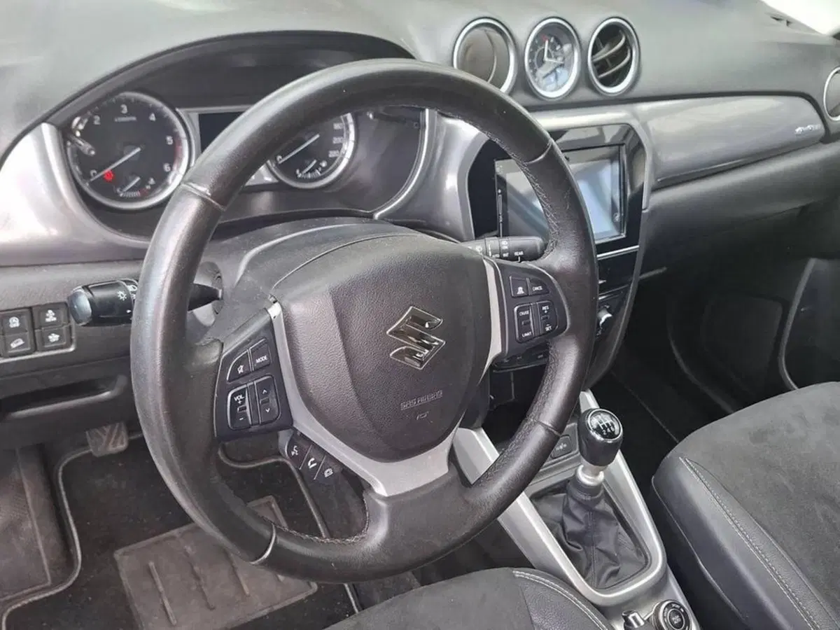 Suzuki Vitara usata a Torino (10)