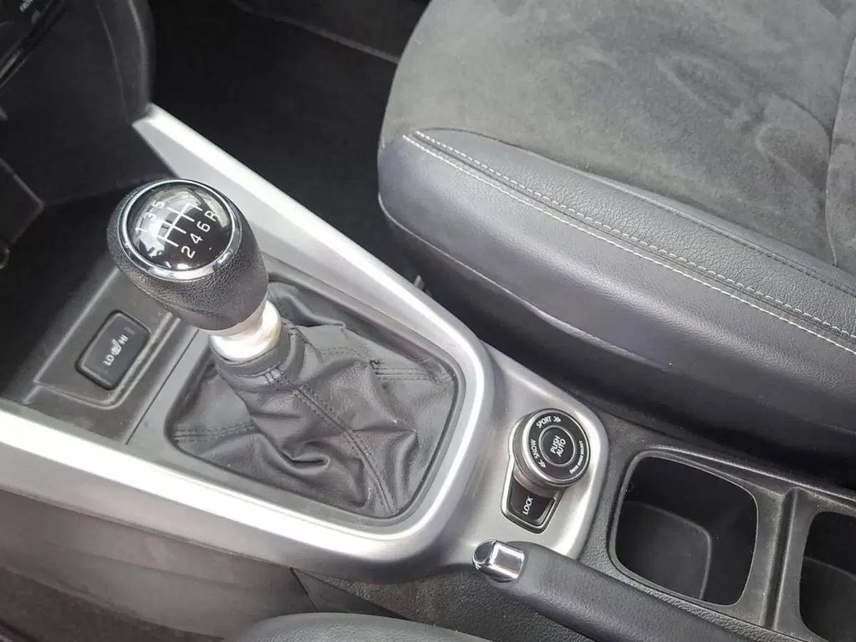 Suzuki Vitara usata a Torino (8)