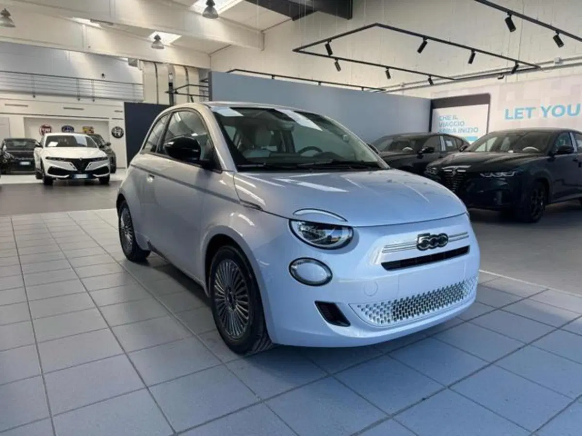 Fiat 500 nuova a Vercelli