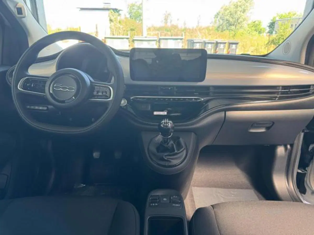 Fiat 500 nuova a Vercelli (13)