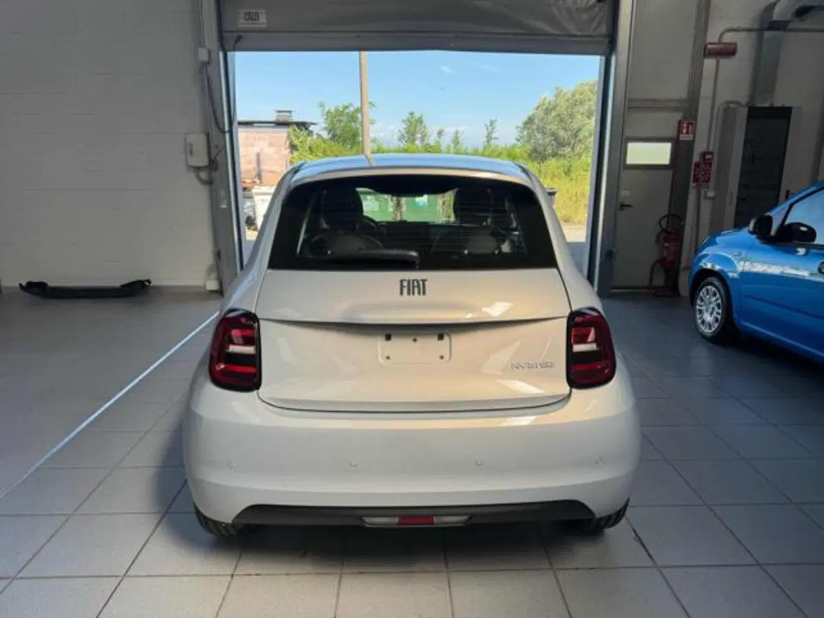 Fiat 500 nuova a Vercelli (6)