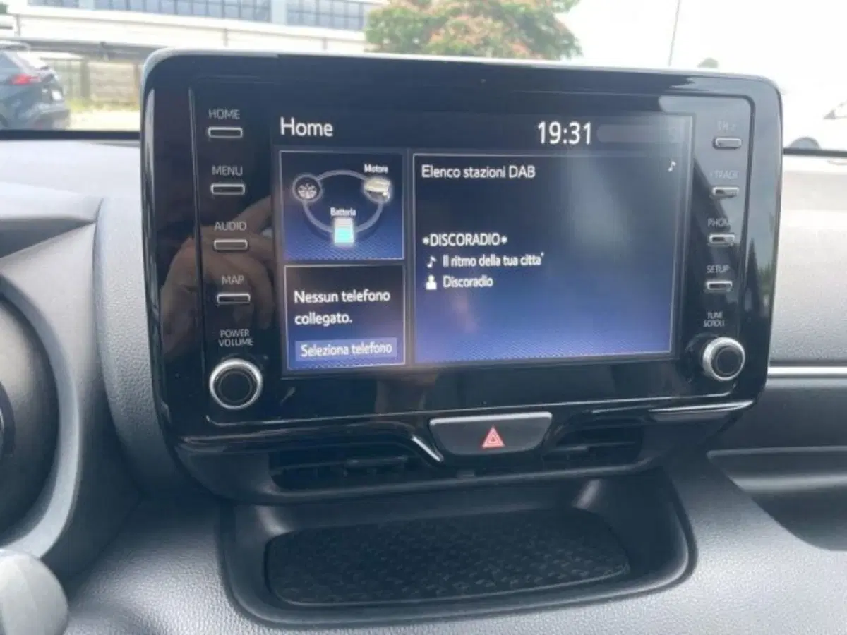 Toyota Yaris usata a Vercelli (10)