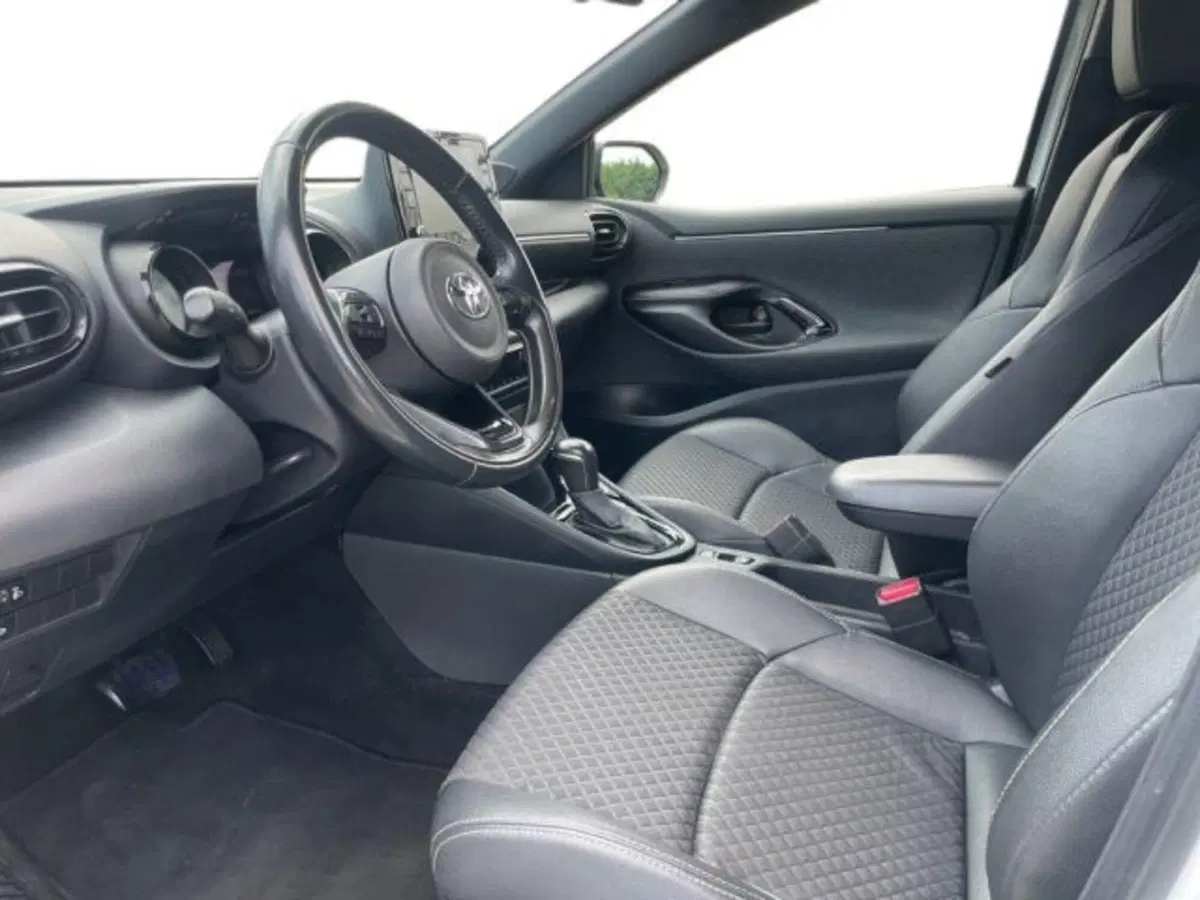 Toyota Yaris usata a Vercelli (7)