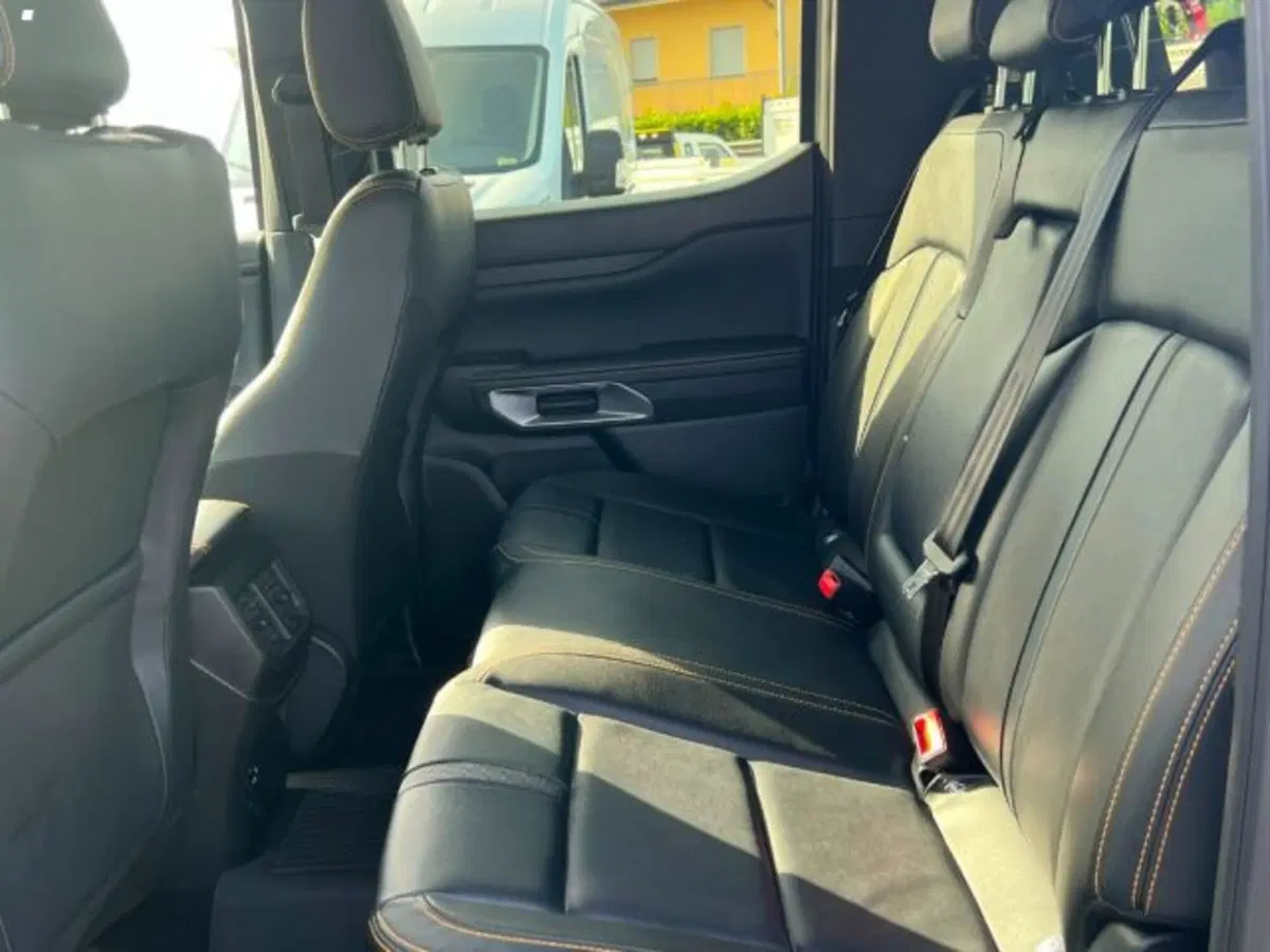 Ford Ranger Pick-up usata a Lucca (10)