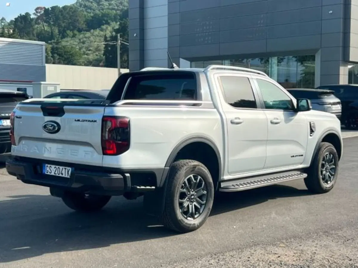 Ford Ranger Pick-up usata a Lucca (3)