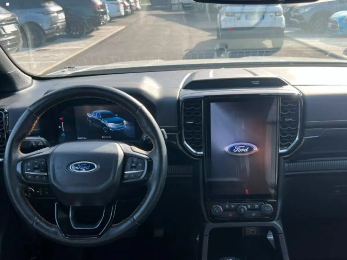 Ford Ranger Pick-up usata a Lucca (6)