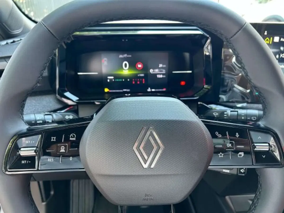 Renault Clio nuova a Firenze (8)
