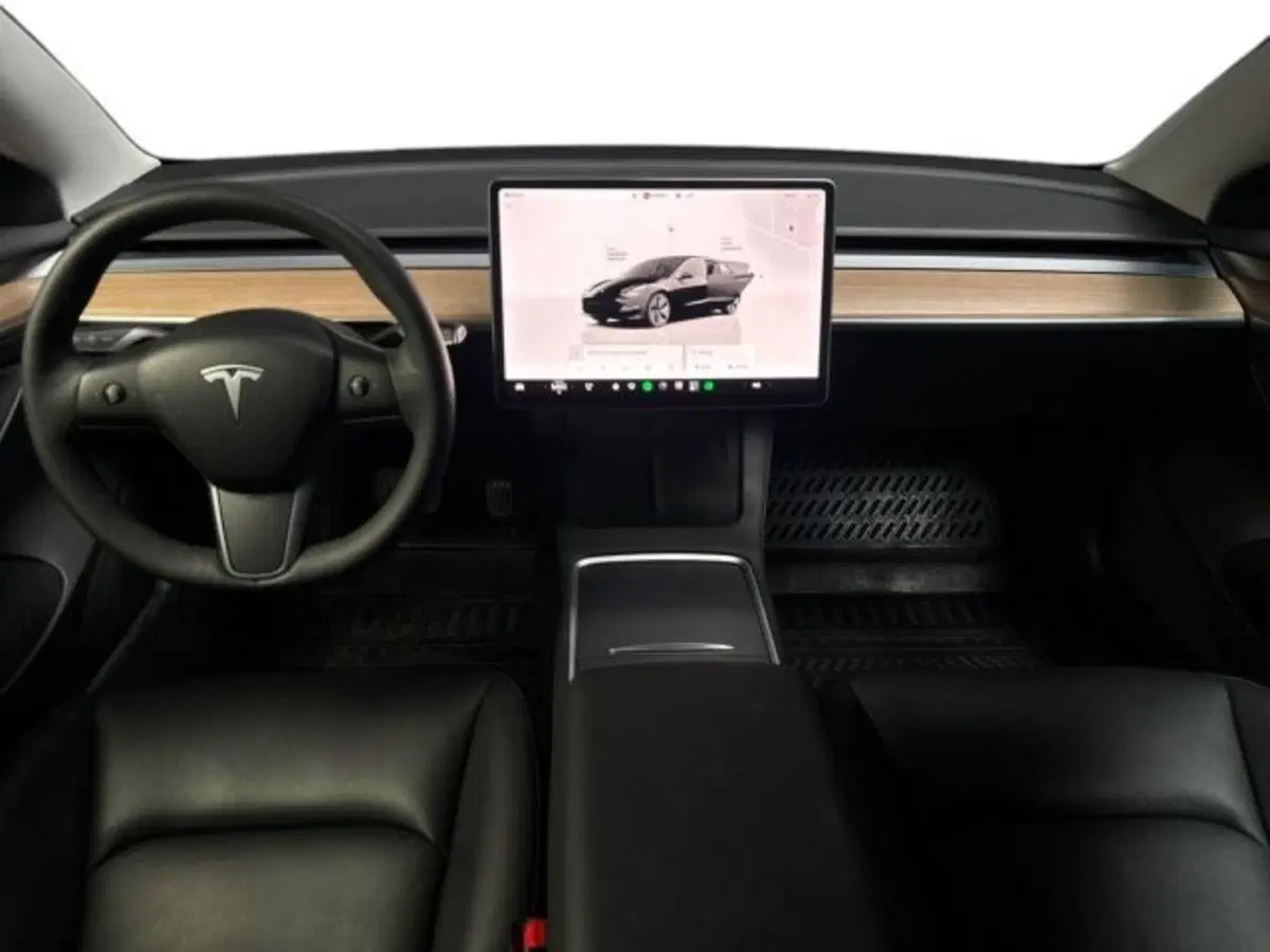 Tesla Model 3 usata a Bologna (13)