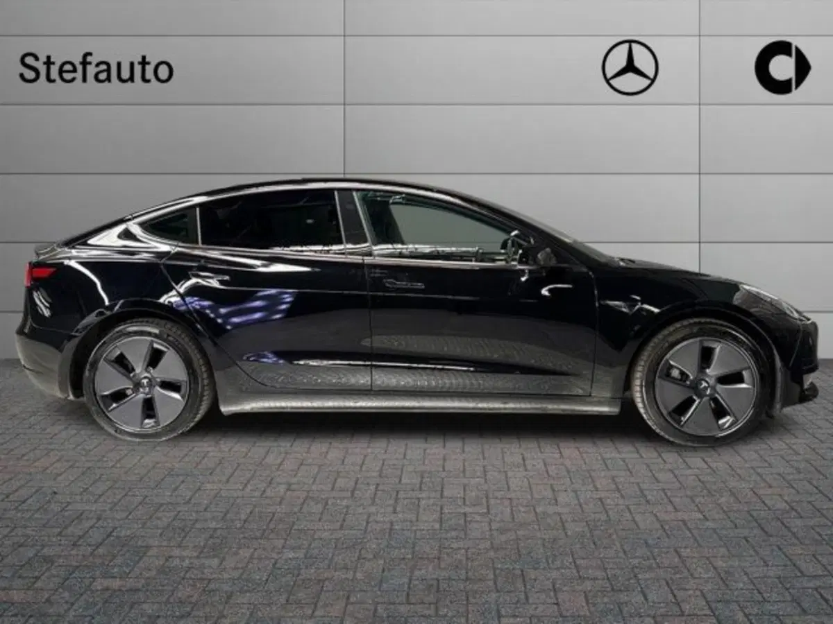 Tesla Model 3 usata a Bologna (2)
