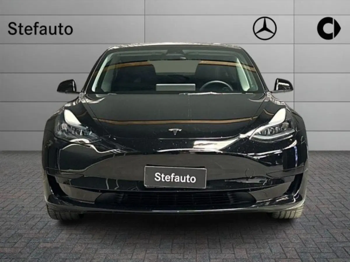 Tesla Model 3 usata a Bologna (4)