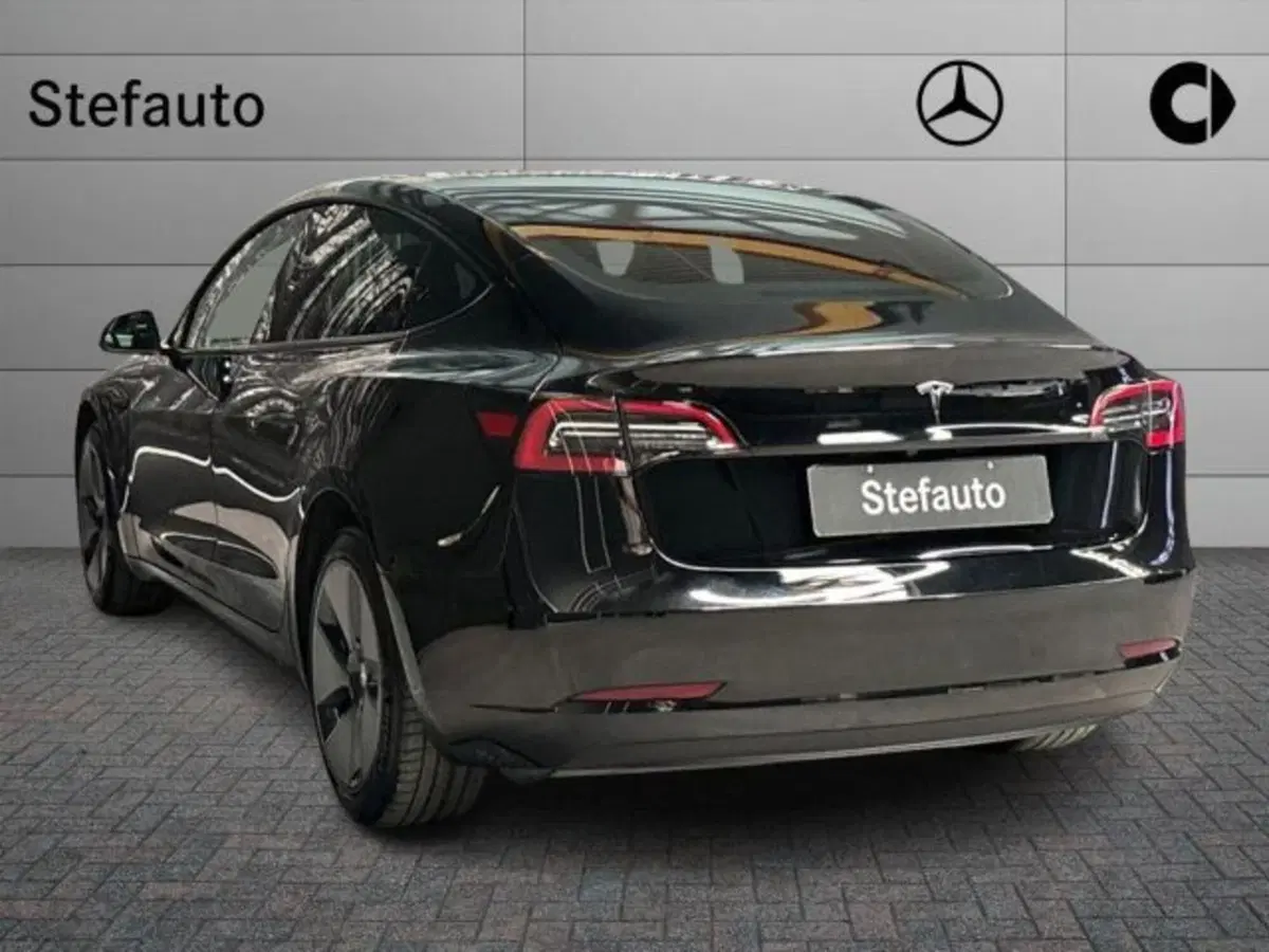 Tesla Model 3 usata a Bologna (5)