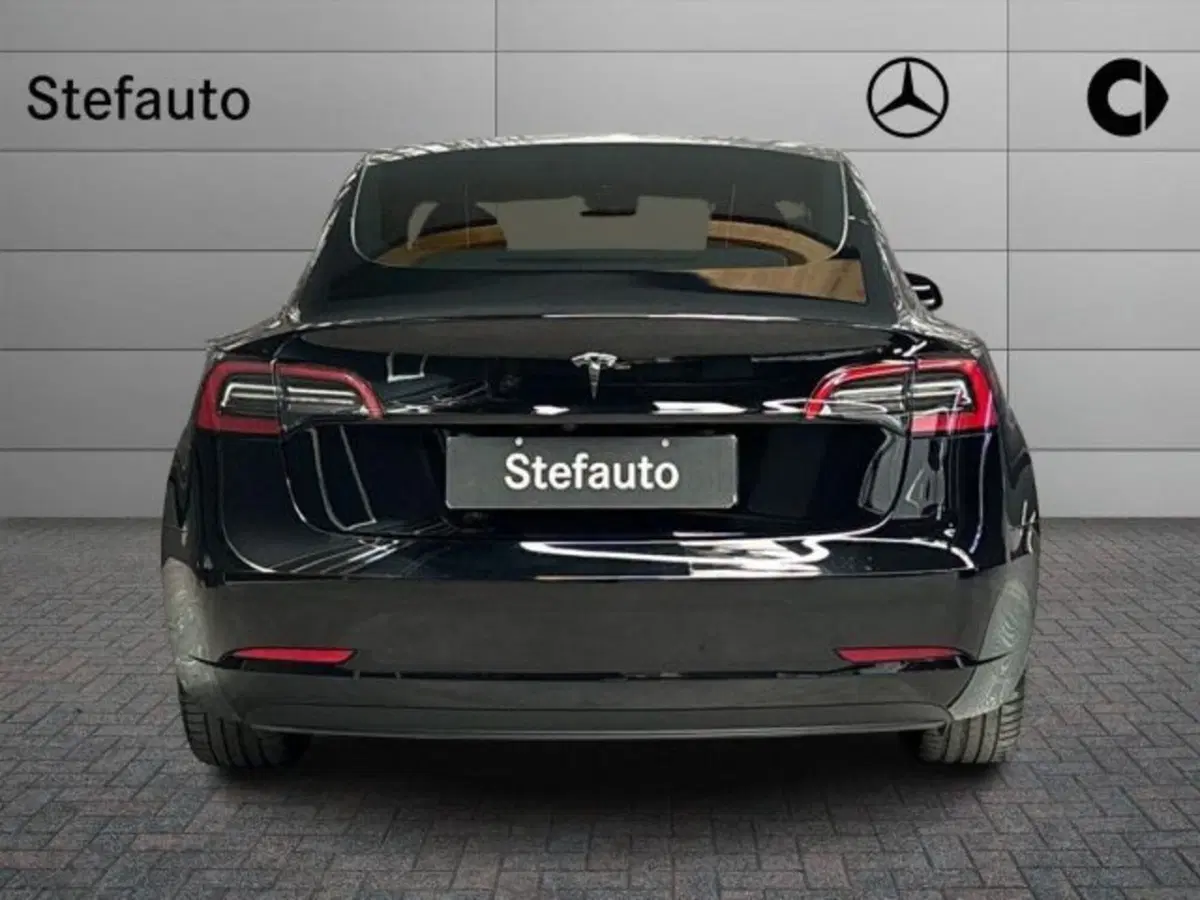 Tesla Model 3 usata a Bologna (6)
