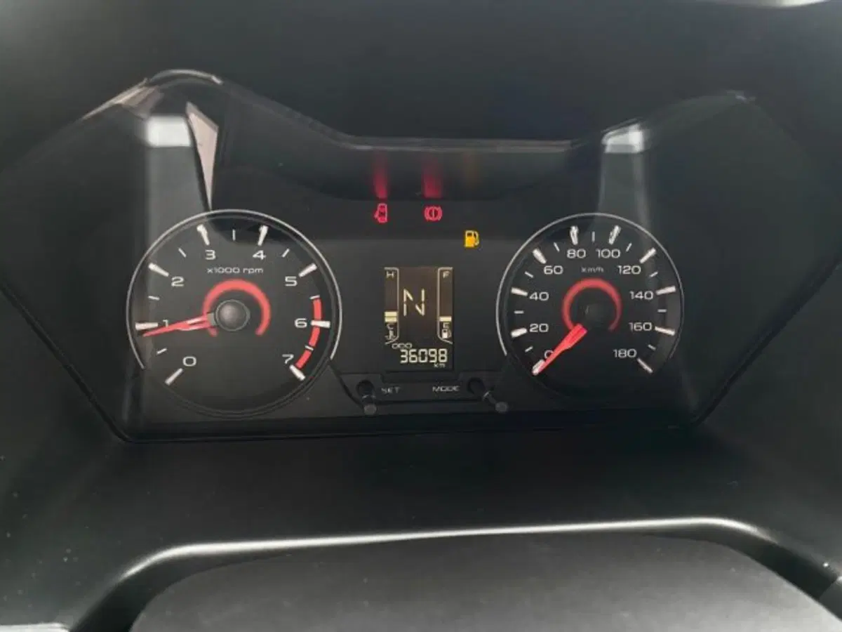 Mahindra KUV100 usata a Cuneo (11)