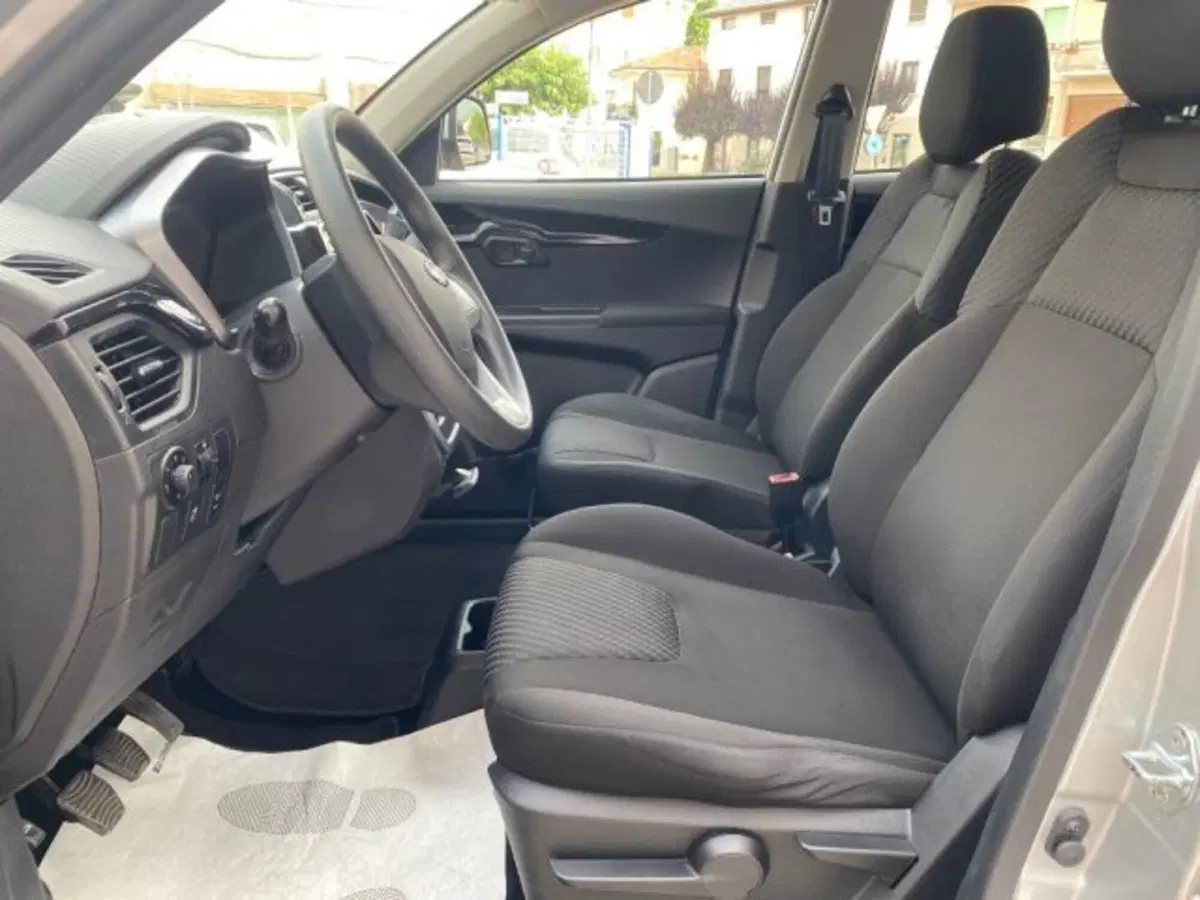 Mahindra KUV100 usata a Cuneo (14)