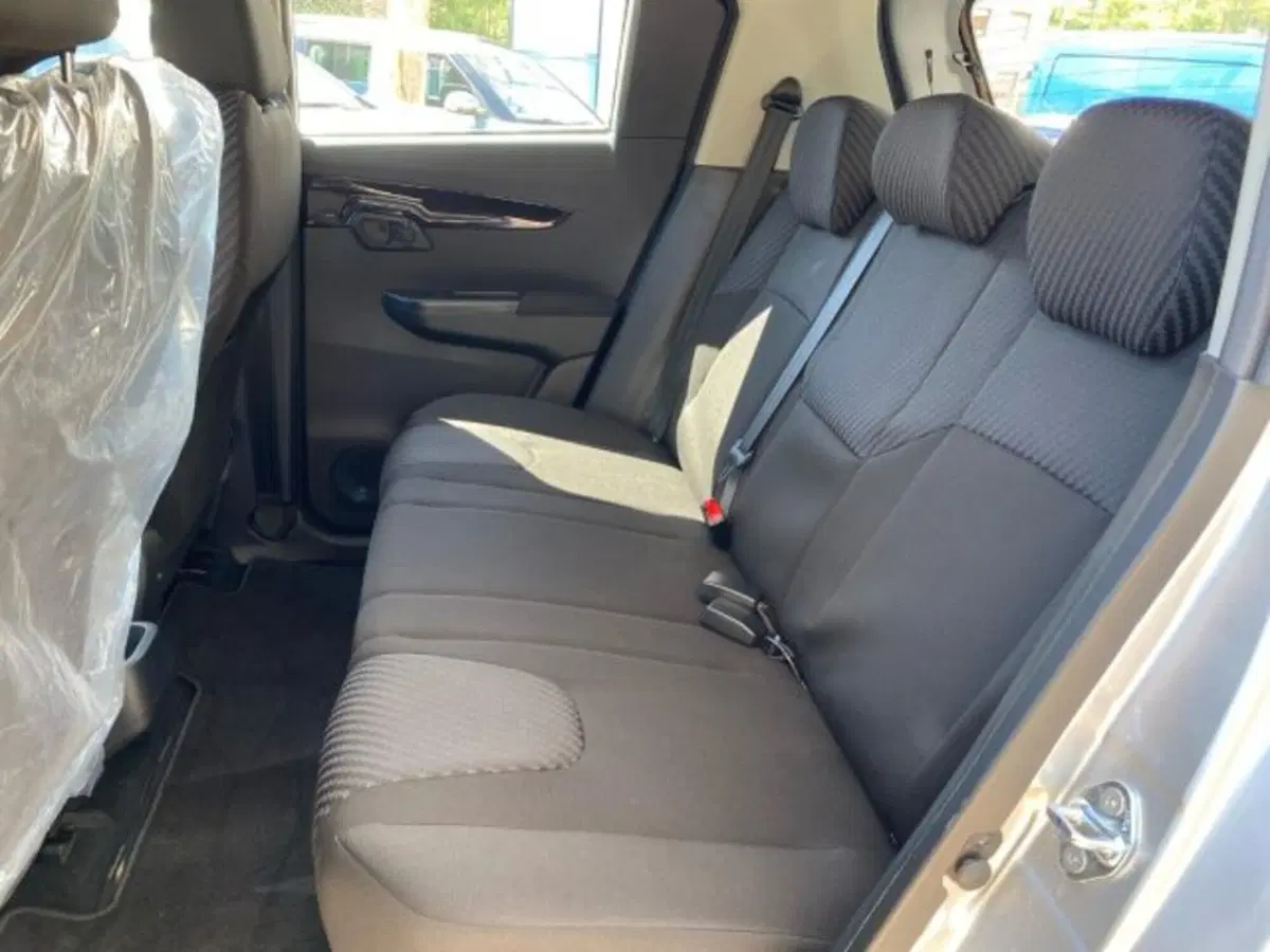 Mahindra KUV100 usata a Cuneo (15)