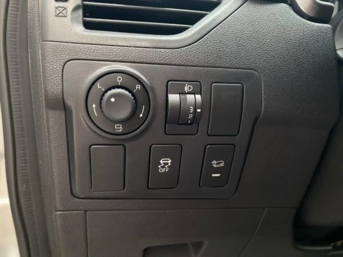 Mahindra KUV100 usata a Cuneo (17)