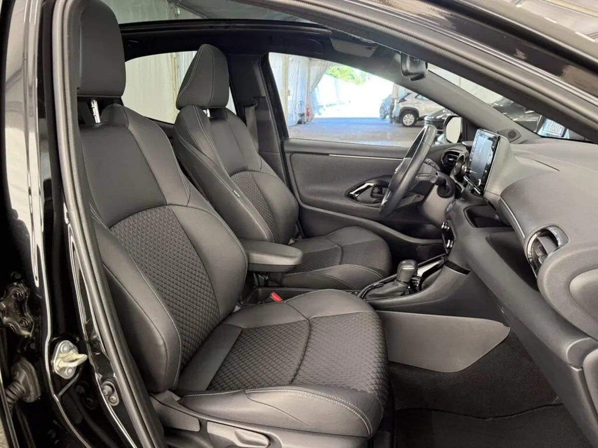 Toyota Yaris Cross usata a Monza e Brianza (10)