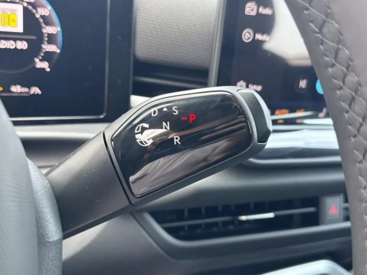 Volkswagen T-Roc nuova a Vicenza (11)