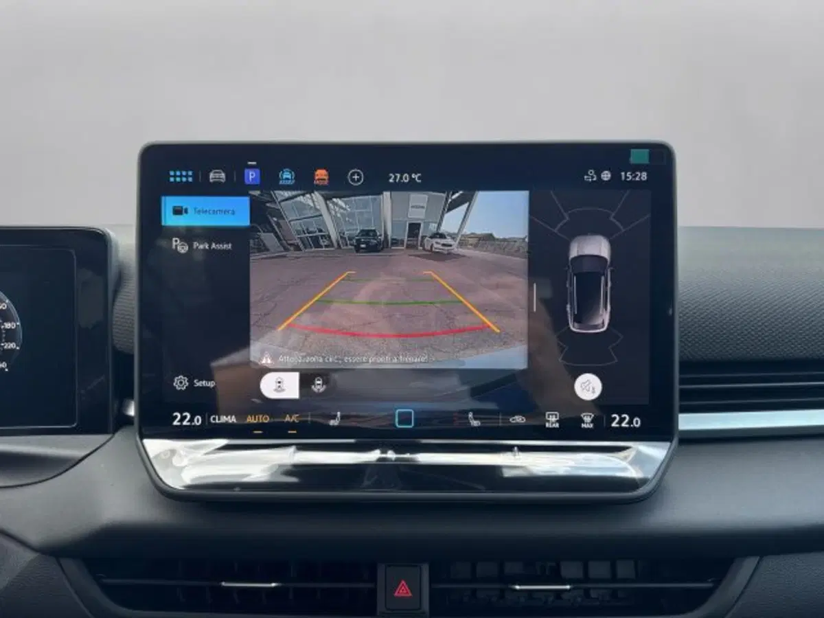 Volkswagen T-Roc nuova a Vicenza (15)